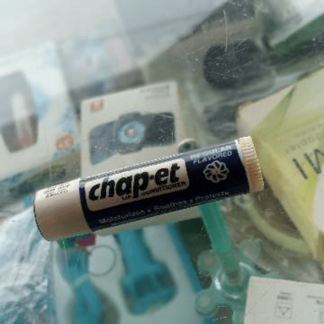 Chapet lip conditioner