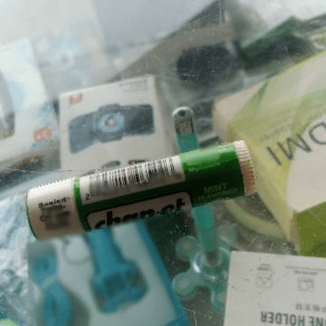 Chapet lip conditioner